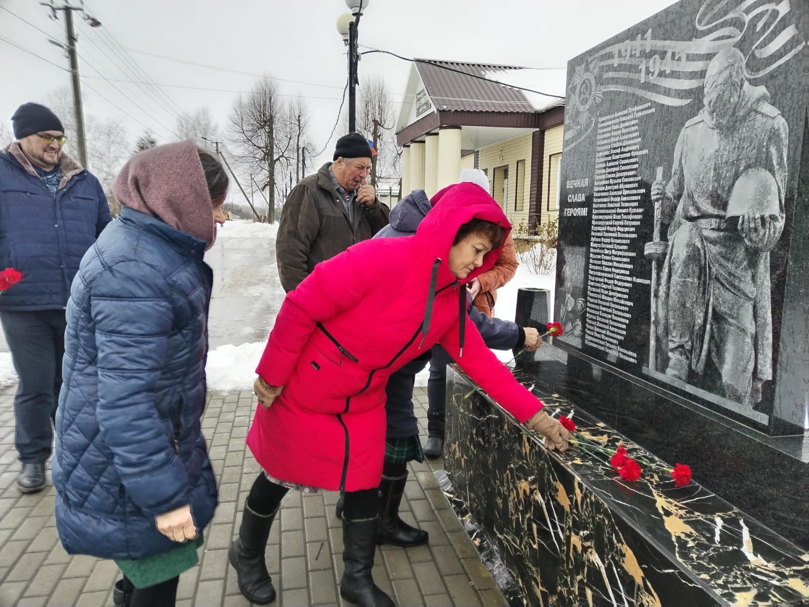 Как встретишь Новый Год, так его и проведешь - уверены сотрудники Россошанского СК.